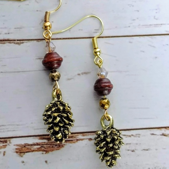 Jewelry - Vintage Fall Earrings